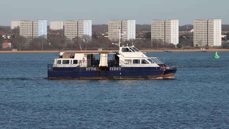 Hythe-Ferry-in-Southampton-Water-clip-8