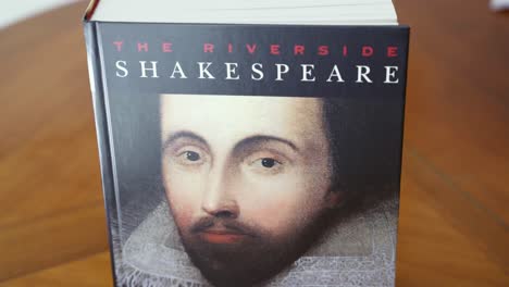 Cover-Der-Zusammenstellung-Von-Shakespeares-Werken