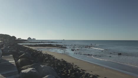 new-plymouth-costal-walkway,-new-zealand-taranaki