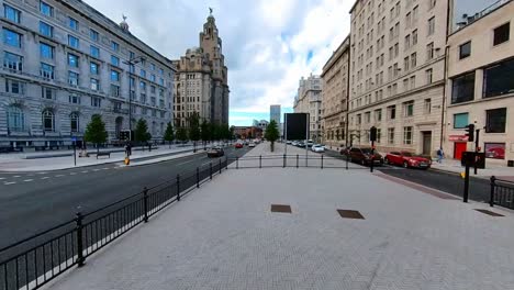 Edificio-Del-Hígado-Real-Desde-El-Punto-De-Vista-De-Strand