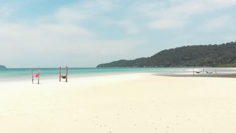 Playa-De-Arena-Blanca-Y-Agua-Turquesa,-Koh-Rong-Samloem,-Colombia