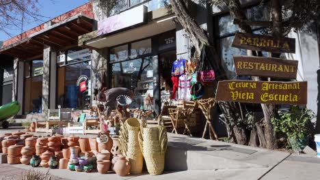 View-of-a-craft-shop-on-the-street