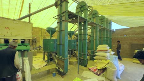 Wide-shot-of-Indian-Rice-mill