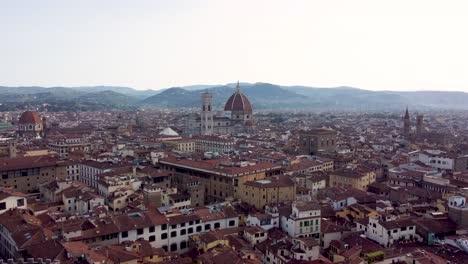 Aerial-panoramic-view-of-Florence-and-its-Renaissance-architecture