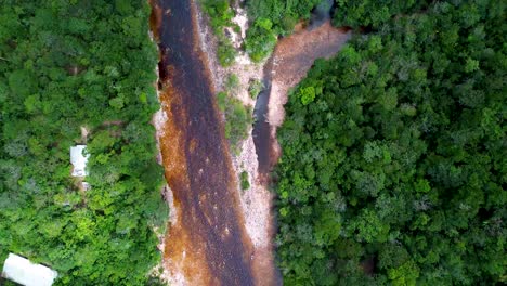 Tolle-Aussicht-Auf-Den-Churun-Fluss