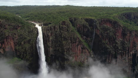 Wallaman-Falls,-Queensland,-Australia