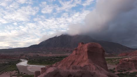 Las-ventanas,-Salta,-Argentina