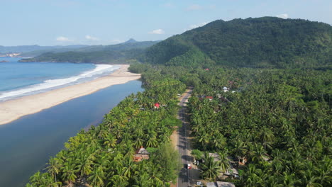 Soge-Beach-Pacitan-Tramo-Panorámico-De-La-Hermosa-Carretera-Costera-De-Indonesia