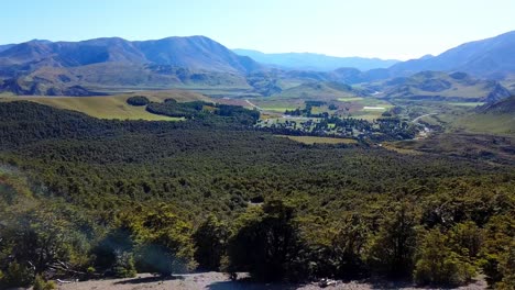 Vista-Panorámica-Del-Pueblo-De-Castle-Hill-En-Nueva-Zelanda