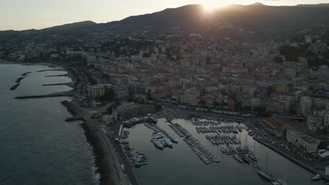 Imágenes-Aéreas-De-Sanremo-Italia-Del-Paisaje-Urbano-Italiano