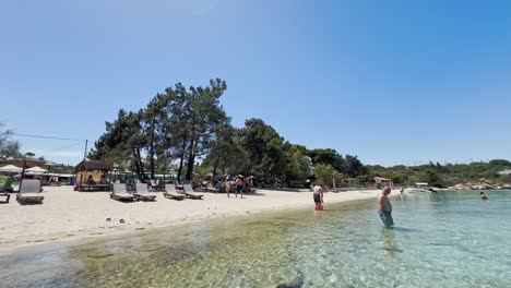 Clean-blue-flag-beaches-of-Halkidiki-Peninsula,-Greece