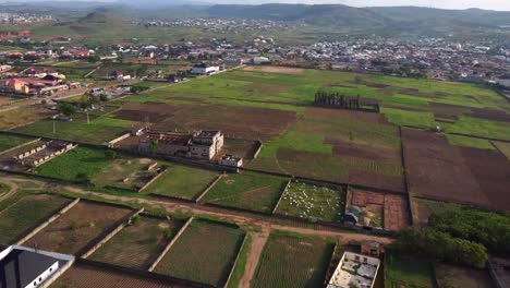 Drone-Disparó-Campo-Rural-Y-Tierras-De-Cultivo-En-África