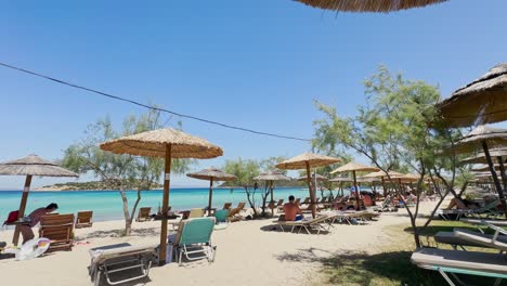 Clean-blue-flag-beaches-of-Halkidiki-Peninsula,-Greece