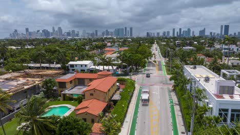 Aerial-hyper-lapse-of-Venetian-Way-in-Miami,-Florida