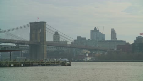 Brooklyn-Bridge,-New-York,-USA