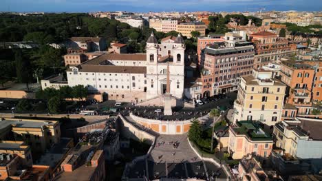 Plaza-De-España-En-Roma,-Italia:-Increíble-Toma-Con-Drone