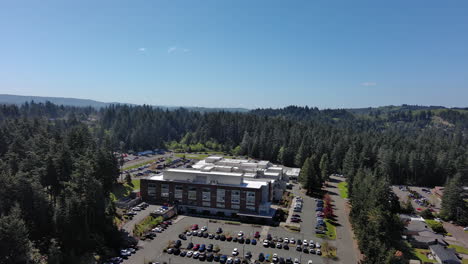 Bay-Area-Hospital-in-Coos-Bay,-Oregon,-Drone-View