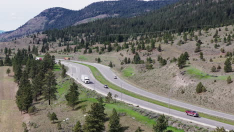 Explorando-La-Autopista-Coquihalla:-Ruta-De-Merritt-A-Kamloops