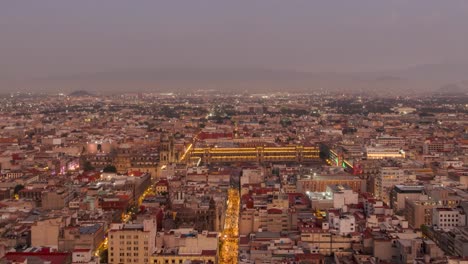 Foto-De-Lapso-De-Bombo-De-La-Distintiva-Ciudad-De-México-De-Día-A-Noche,-Vista-De-La-Zona-Residencial