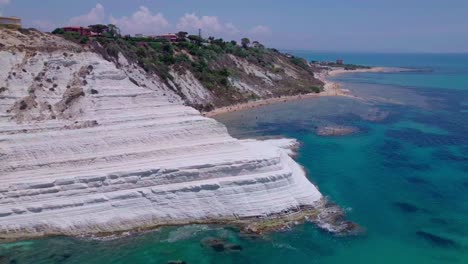 Close-up-Scala-dei-Turchi-white-rock-surrounded-my-ocean,-Sicily