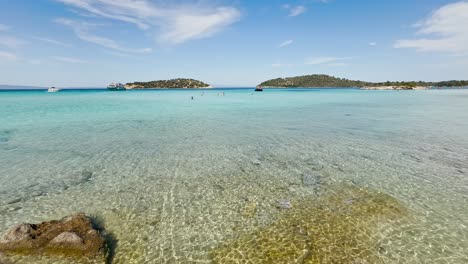 Clean-blue-flag-beaches-of-Halkidiki-Peninsula,-Greece