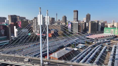 Puente-Nelson-Mandela-En-Johannesburgo,-Gauteng,-Sudáfrica