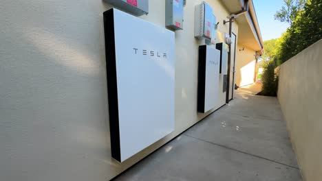Tesla-Powerwall-Units-On-A-Building