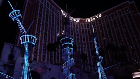 Las-Vegas-USA,-Treasure-Island-Casino-Hotel-Exterior-at-Night,-Building-and-Lights
