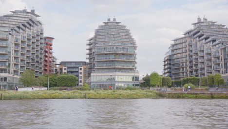 Luxus-Wohnapartments-Von-Battersea-Reach-Am-Südufer-Der-Themse-In-London