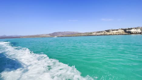 Sailing-thru-sea-of-Cortez,-Baja-California-Sur,-Mexico