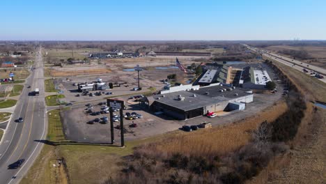 Cannabis-or-marijuana-dispensary-in-Monroe,-Michigan,-aerial-view