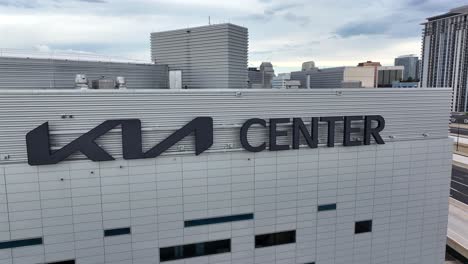 Kia-Center,-indoor-arena-in-downtown-Orlando,-Florida