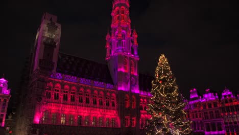 Espectáculo-De-Luz-Y-Sonido-En-La-Grand-Place-De-Bruselas-En-época-Navideña.