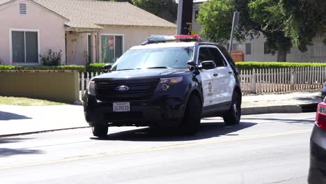 Coche-De-Policía-Lapd-En-La-Escena