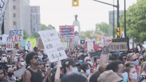 Powerful-footage-of-protesters-holding-up-signs-at-a-Black-Lives-Matter-march