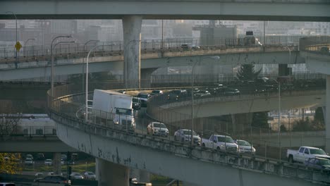 Time-lapse-of-traffic-slowly-leaving-Portland,-Oregon