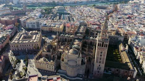 Vista-Aérea-Del-Edificio-De-Culto-Musulmán-Giralda.