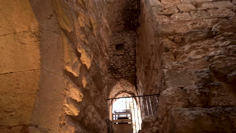 Rotating-Shot-of-Stone-Ceiling-and-Dome-With-Archs-Inside-the-Ruins-of-Kerak-Crusaders-Castle