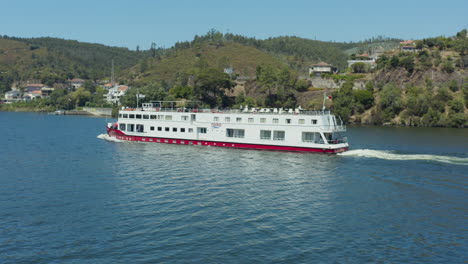 Boot-Im-Fluss-Douro