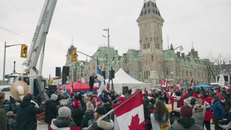 Chaotic-Scene-Of-People-During-Freedom-Convoy-2022-In-Front-Of-Parliament-Hill-In-Ottawa,-Ontario-Canada