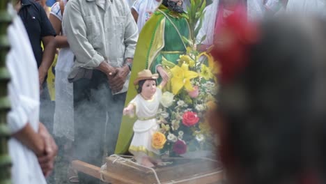 Over-shoulder-cam-plane-of-female-praying-and-syncretism-ritual-from-papantla-people