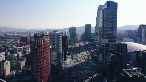 The-day-view-of-Bongeunsa-intersection-in-Samseong-dong,-Seoul,-Korea