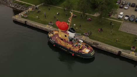 aerial-Theodore-TOO-Tugboat-arrives-at-the-great-lakes