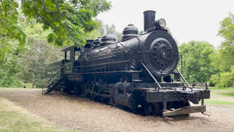 Georgia-Pacific-Locomotive-at-Avery-Park-in-Corvallis,-Oregon