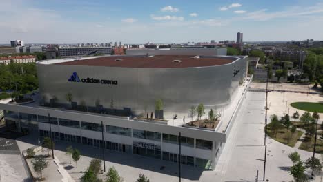 Adidas-Arena-In-Der-Nähe-Von-Porte-De-La-Chapelle,-Nord-Paris,-Frankreich