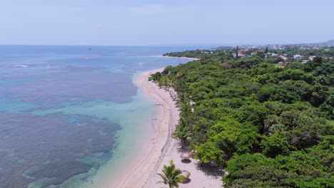 Arrecife-De-Coral-Y-Playa-De-Constambar-En-Puerto-Plata-En-La-Isla-Tropical-De-República-Dominicana.