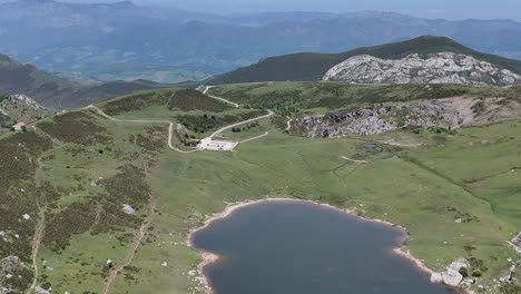 Covadonga-Lakes-In-Picos-De-Europa-Spain