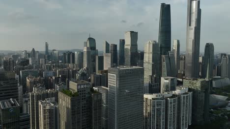 Distrito-De-Tianhe-Con-Altos-Edificios-De-Oficinas-En-Vista-Aérea-Al-Atardecer