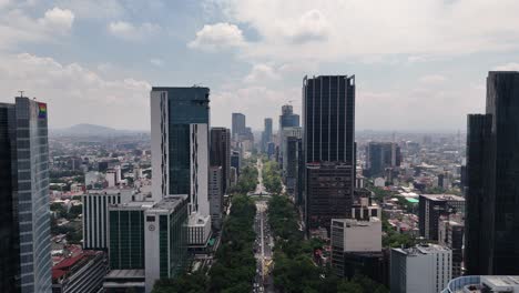 Paseo-De-La-Reforma,-Unabhängigkeitsdenkmal,-CDMX,-Vertikale-Luftaufnahme