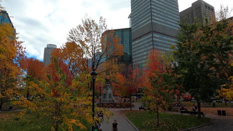 Dorchester-Square-Urban-Garden-In-Downtown-Montreal-In-Autumn-Season